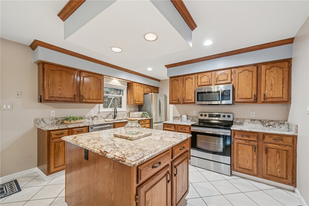 209 William Dr