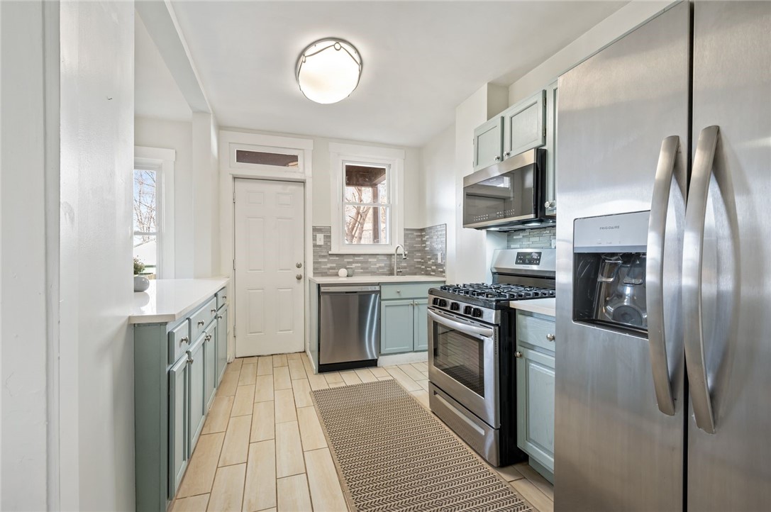 7545 Ellesmere Street