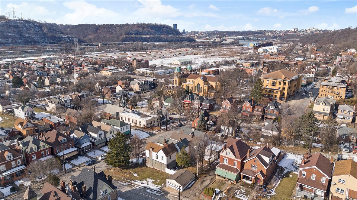 5219 Gertrude Street