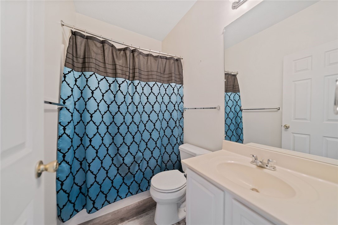 733 Eagle Pointe Dr