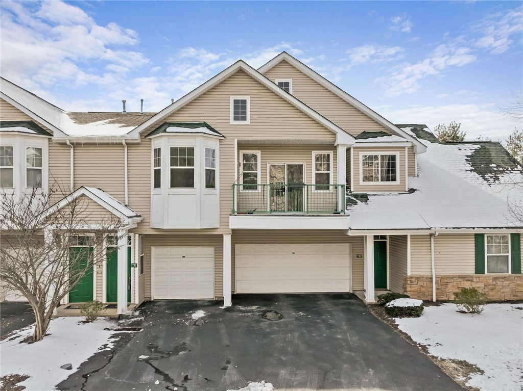 733 Eagle Pointe Dr