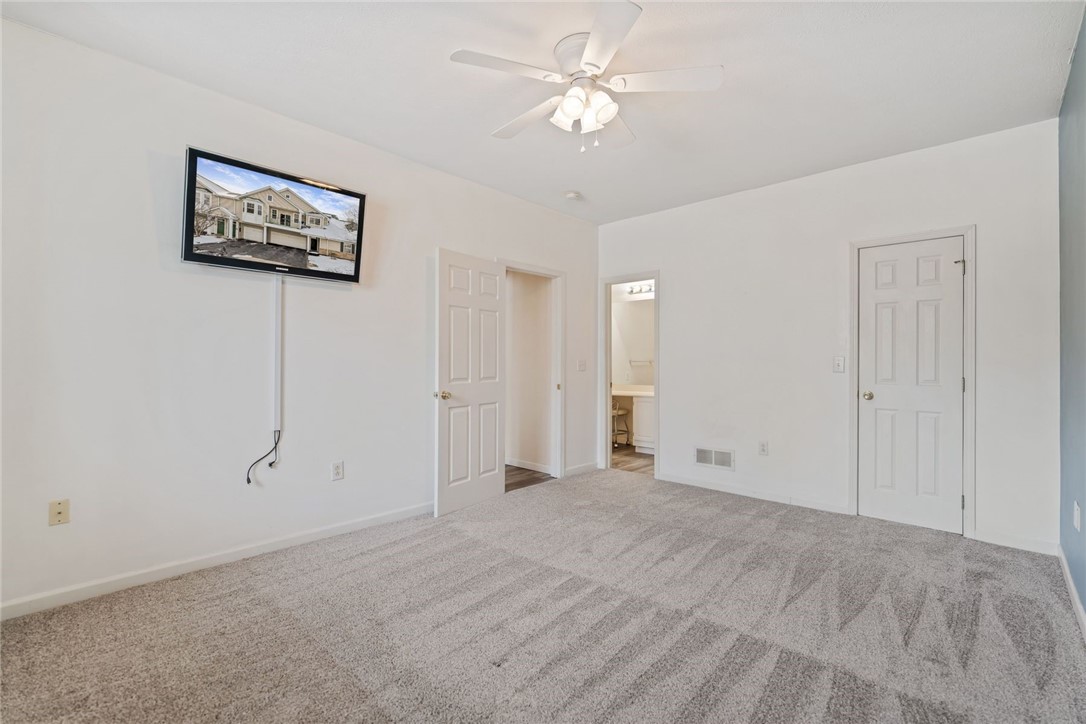 733 Eagle Pointe Dr