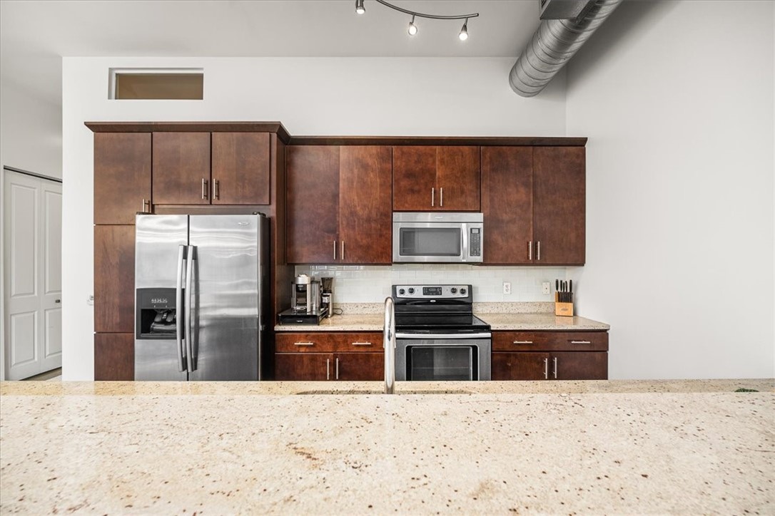 2434 Smallman St 414