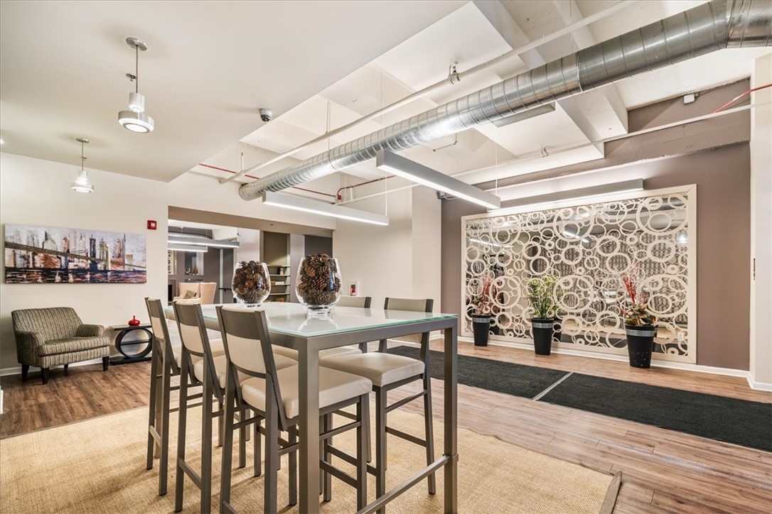 2434 Smallman St 414