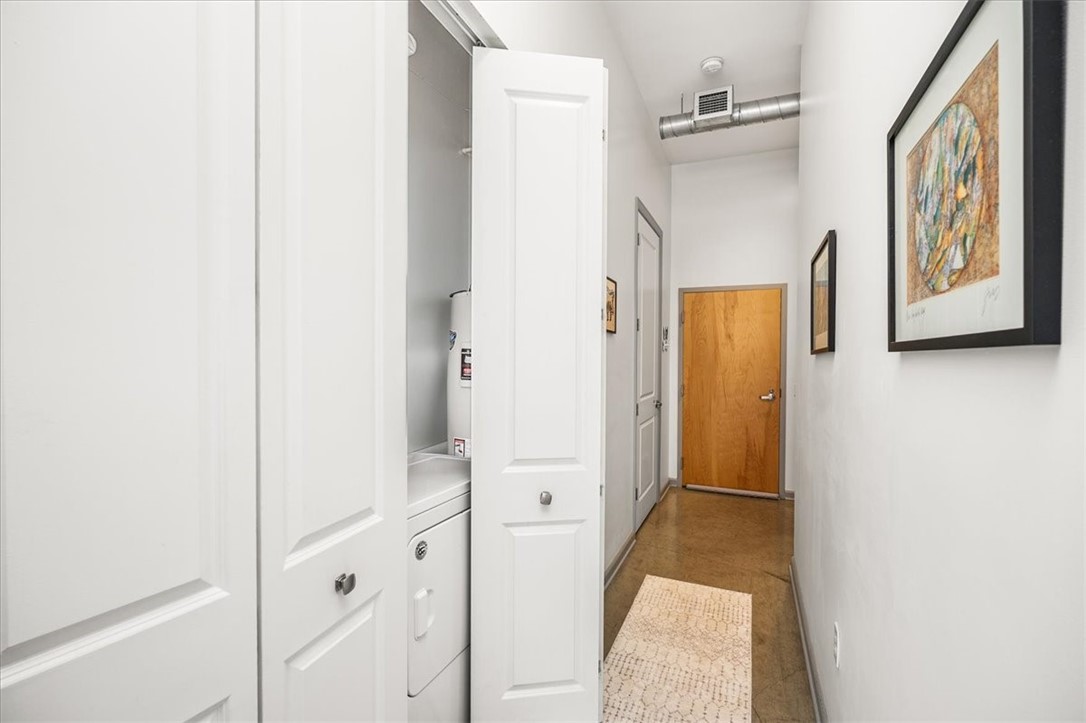 2434 Smallman St 414