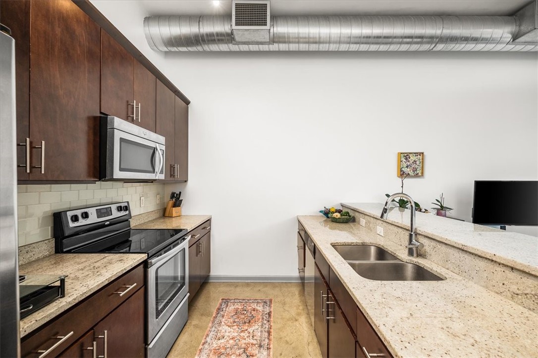 2434 Smallman St 414