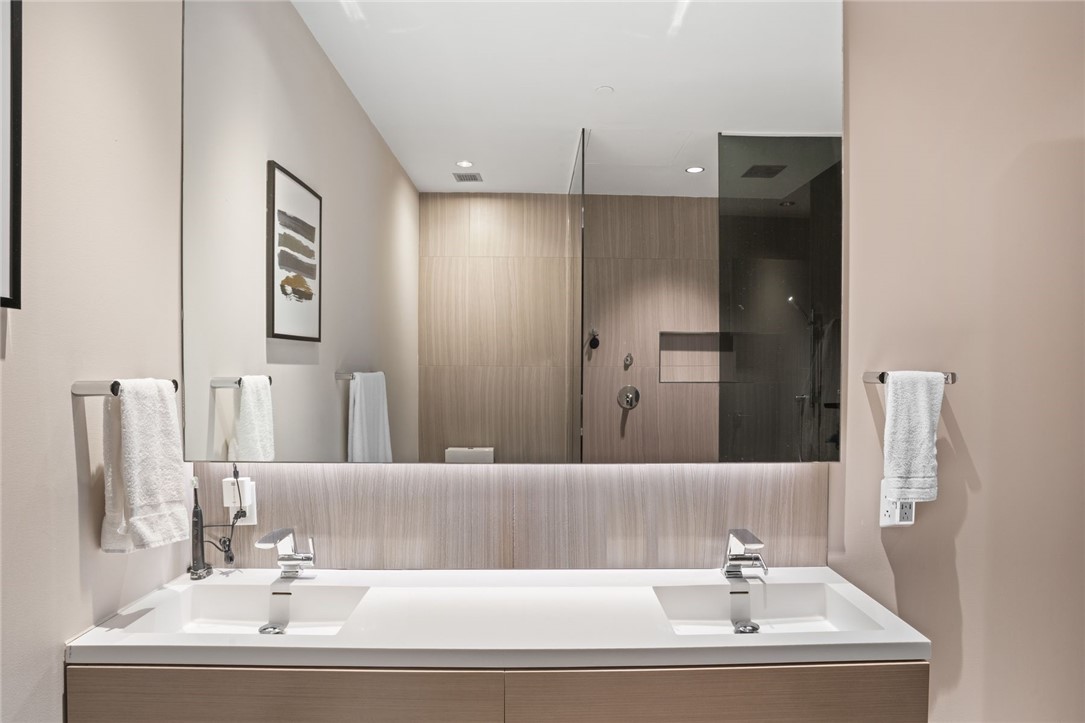 824 Liberty Avenue 5