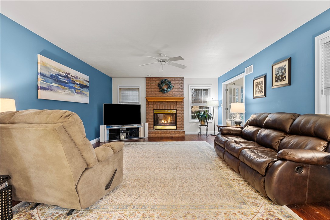 420 Settlers Village Cir