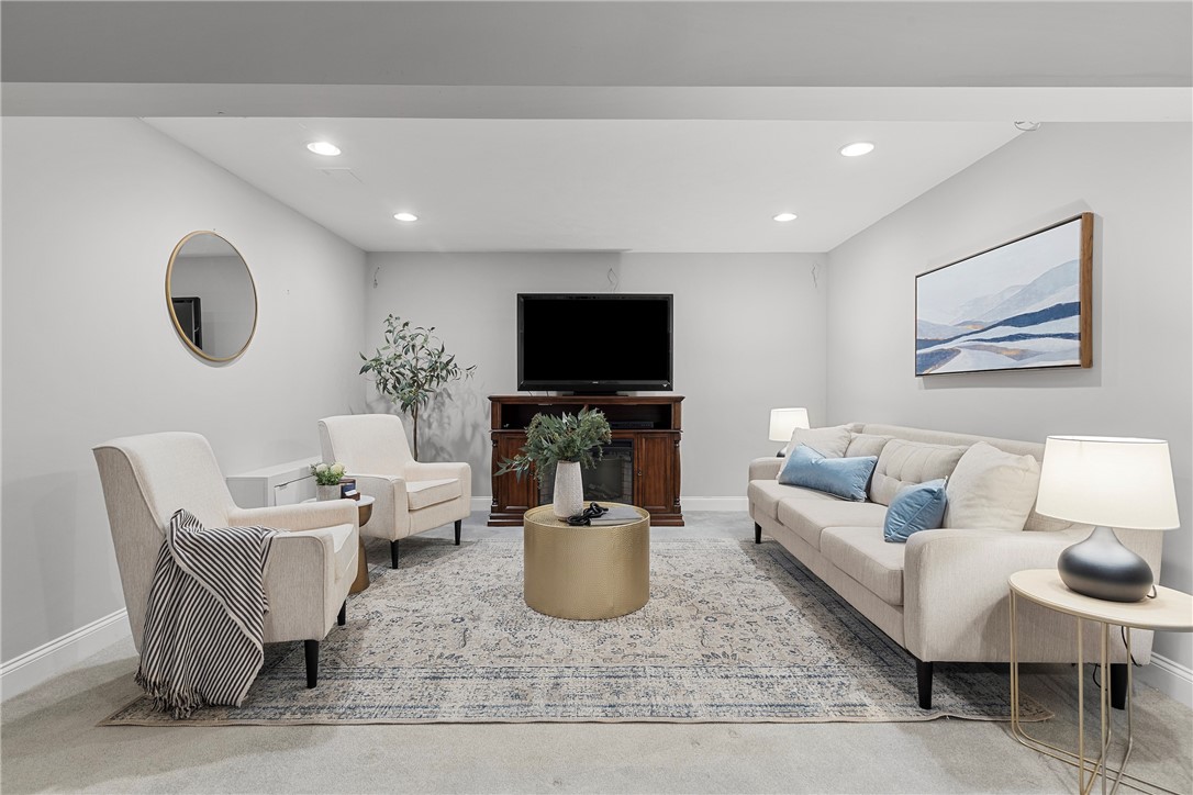 420 Settlers Village Cir