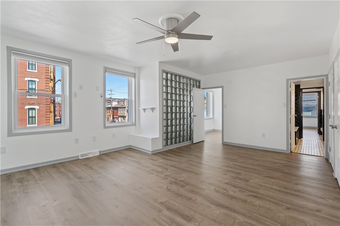 2500 Sarah St