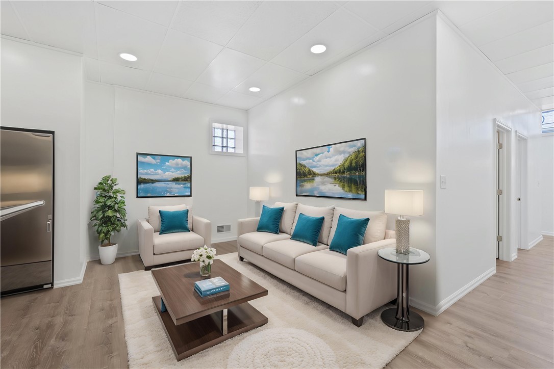 2500 Sarah St