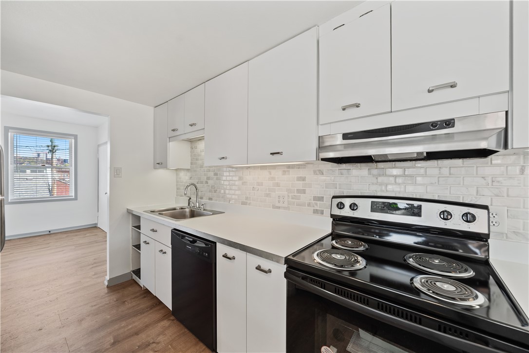 2500 Sarah St