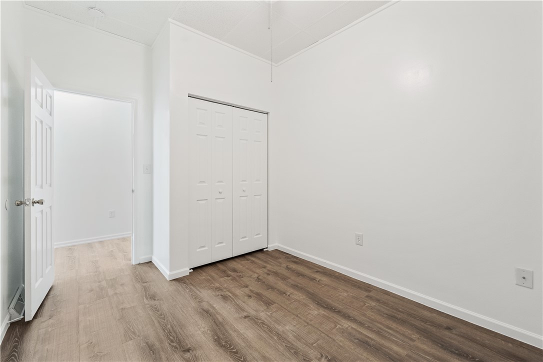 2500 Sarah St