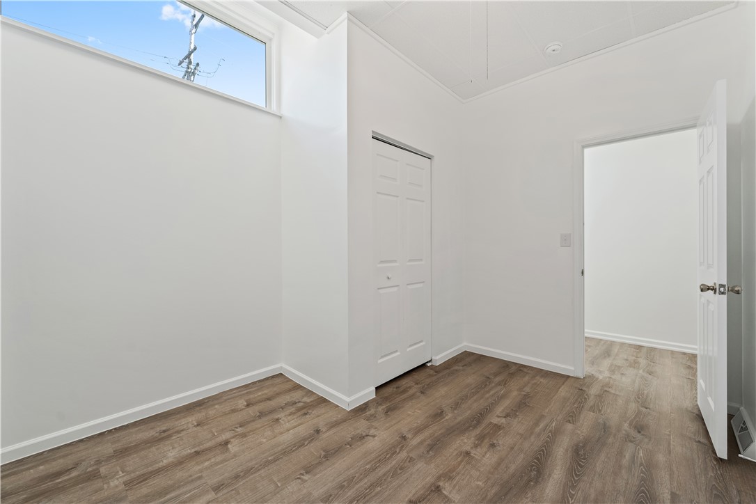 2500 Sarah St