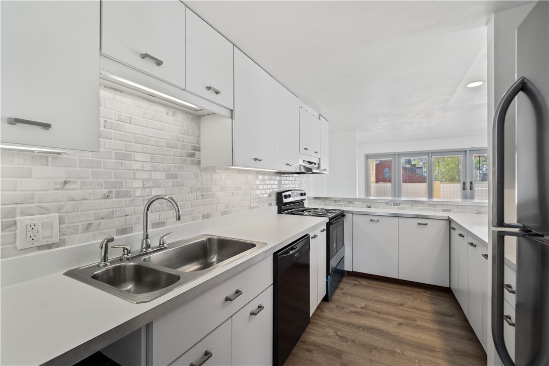 2500 Sarah St