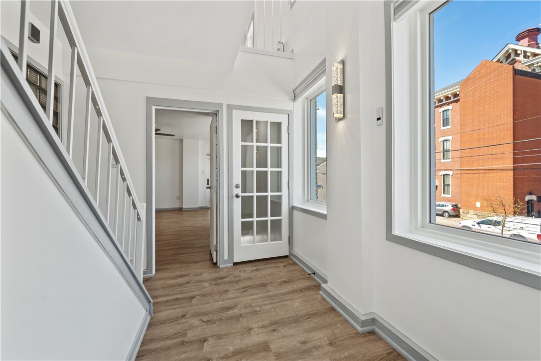 2500 Sarah St