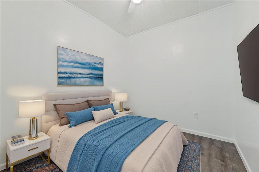 2500 Sarah St