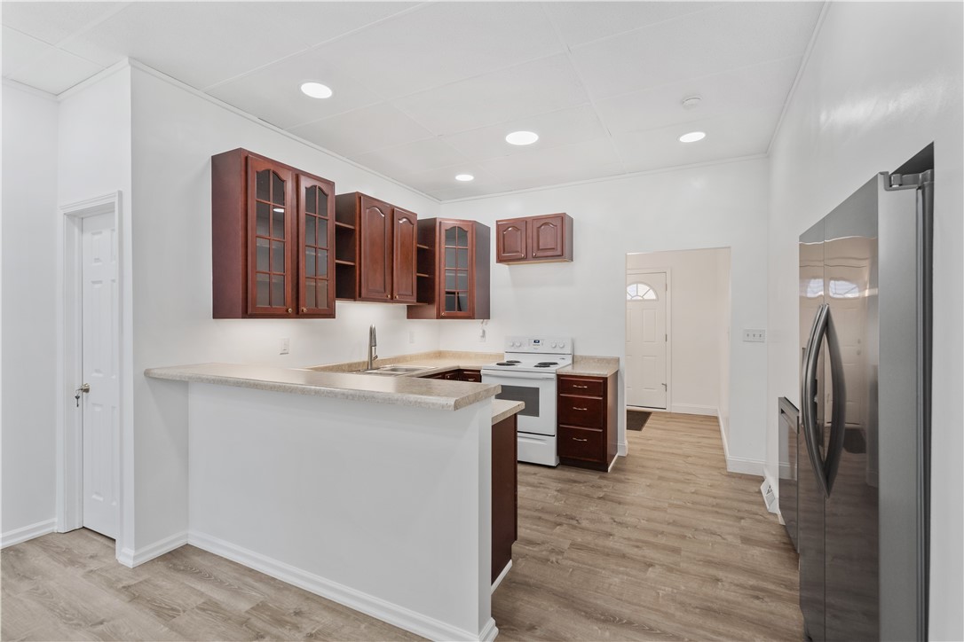2500 Sarah St