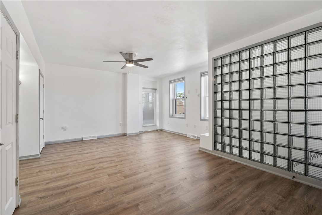 2500 Sarah St