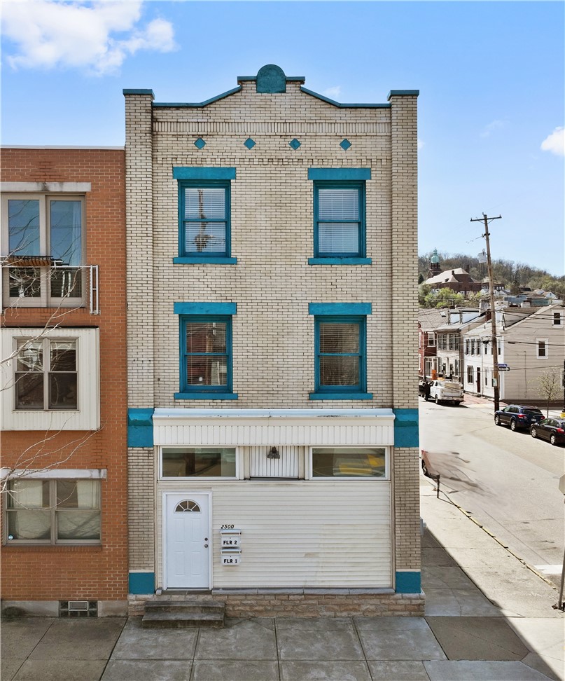 2500 Sarah St