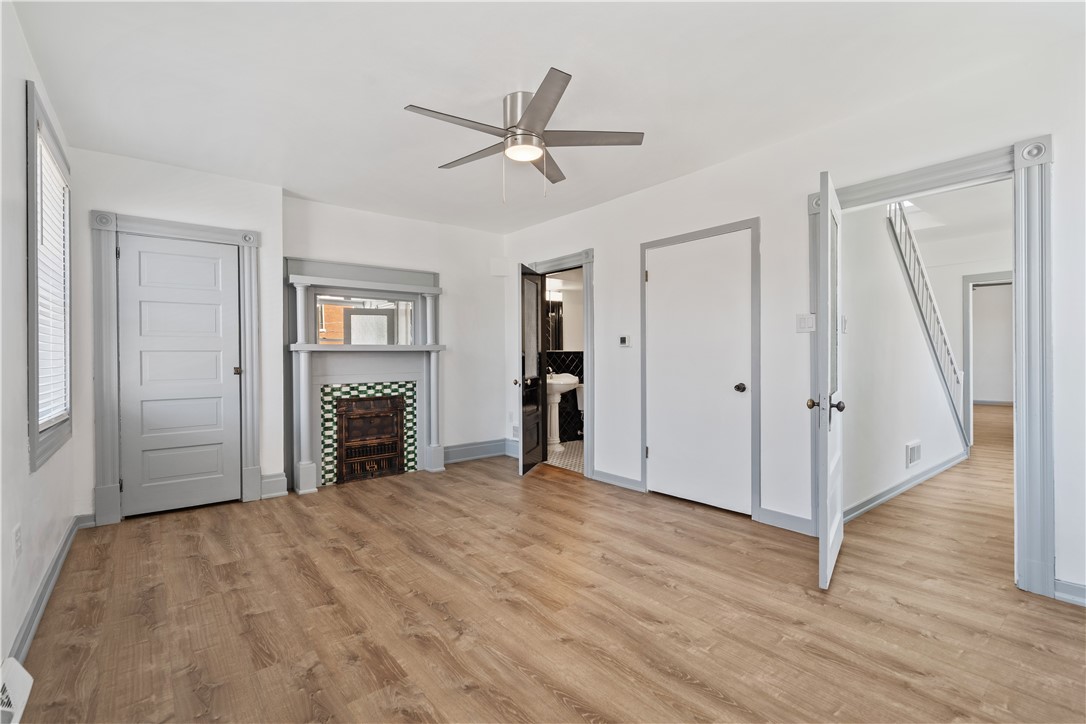 2500 Sarah St