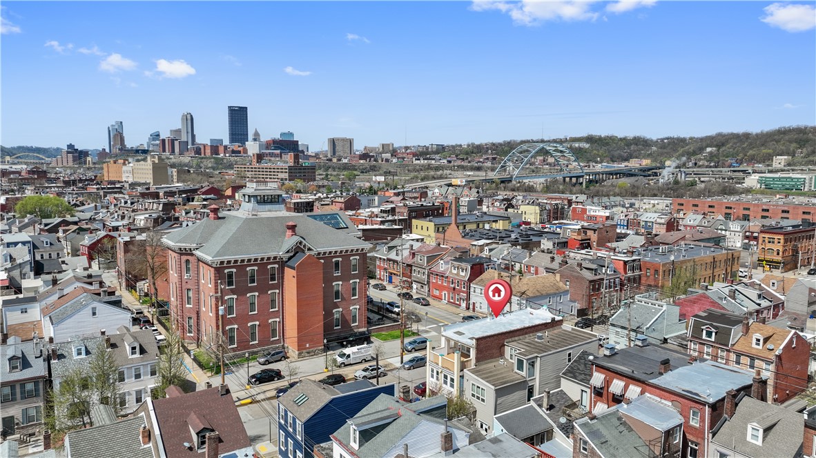2500 Sarah St