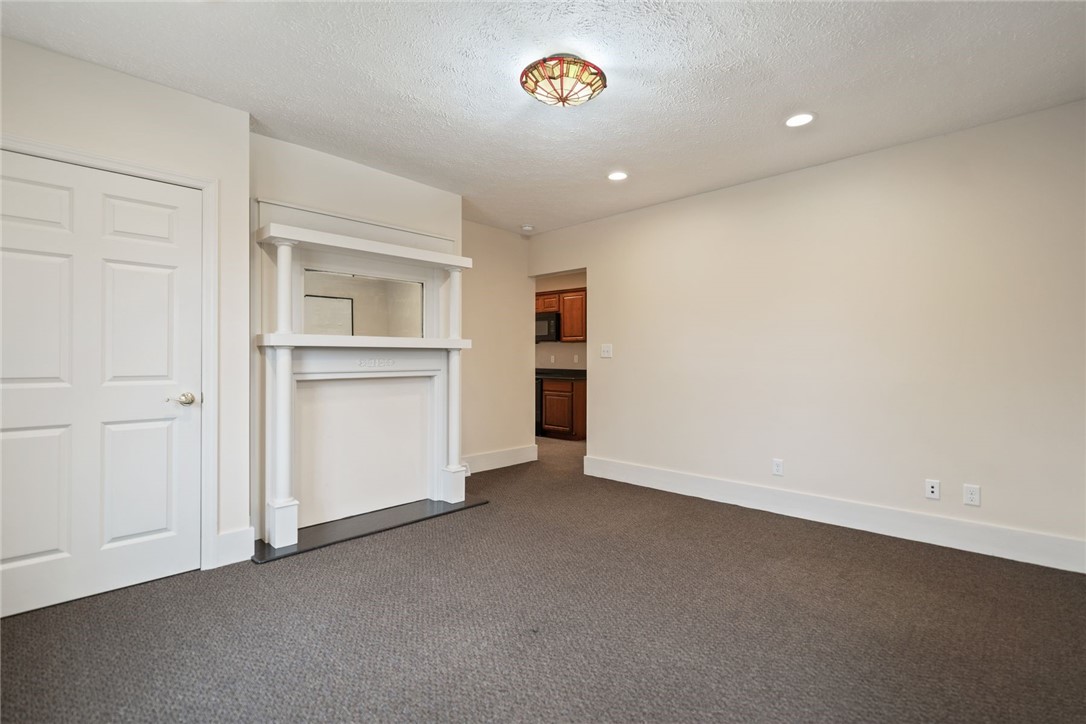 396 4th Street