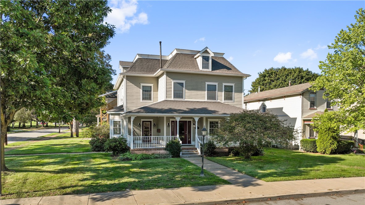 396 4th Street
