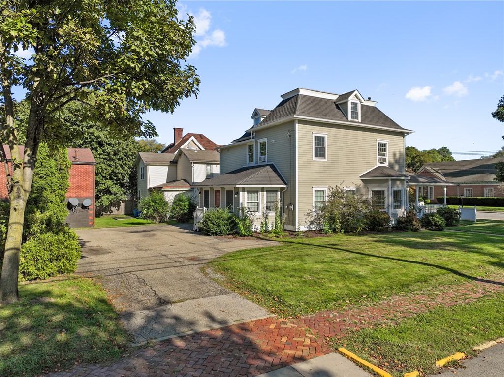 396 4th Street