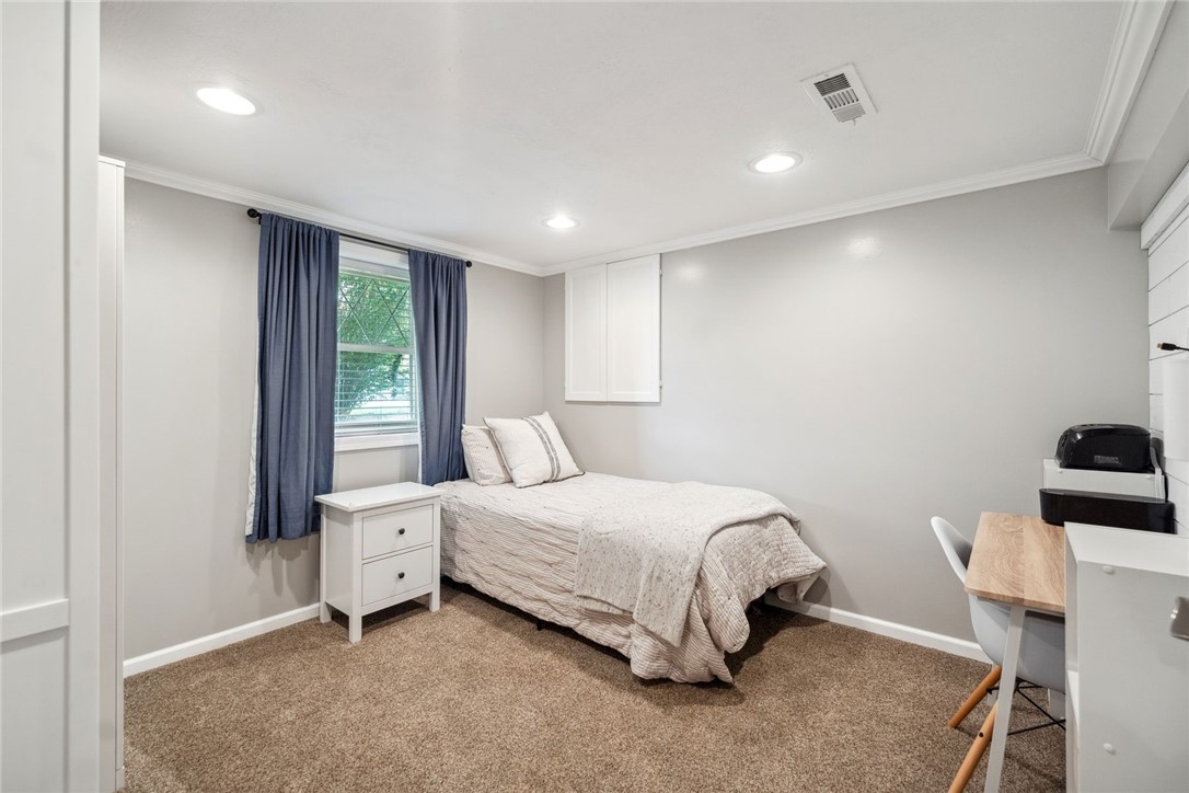 112 Cranbrooke Dr
