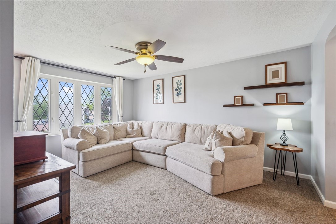 112 Cranbrooke Dr