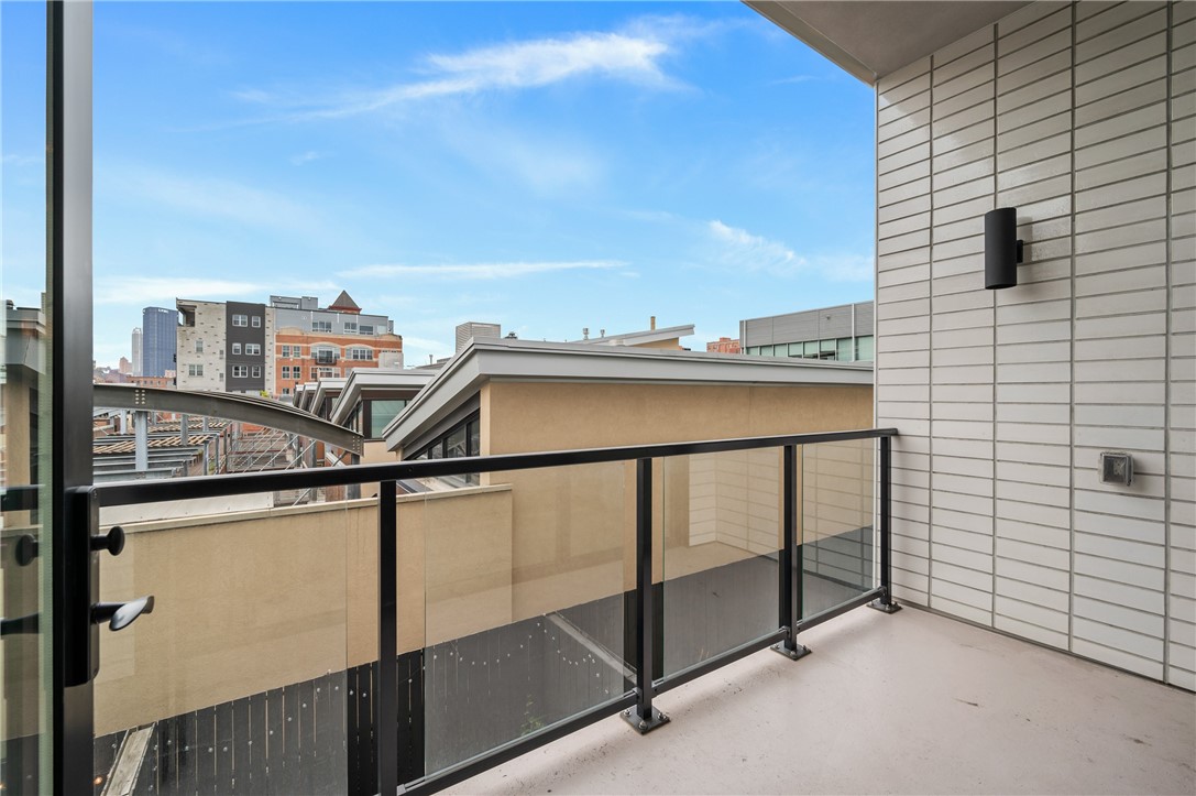 2554 Smallman Street 303