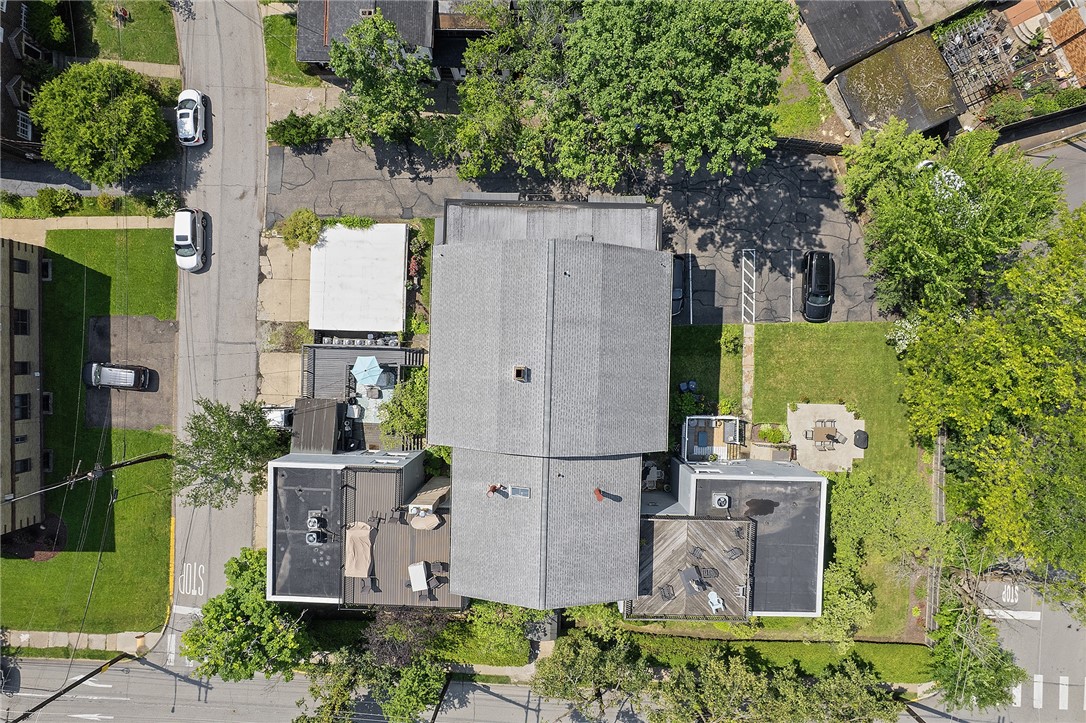 225 E Swissvale Ave 2