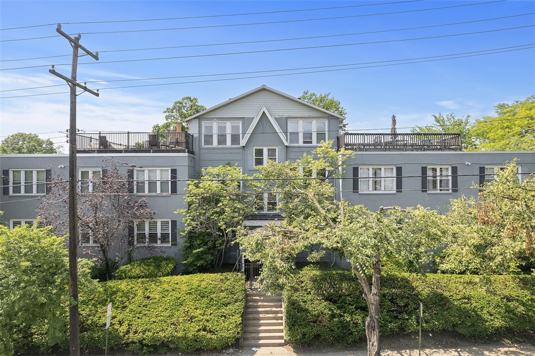 225 E Swissvale Ave 2