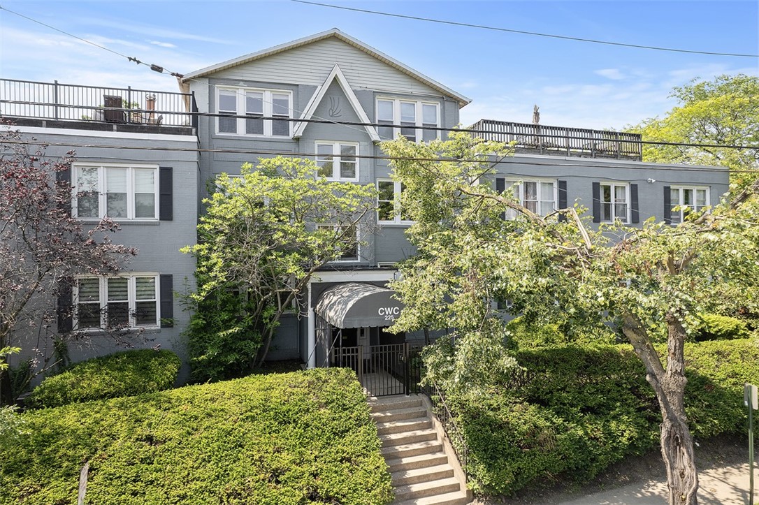 225 E Swissvale Ave 2