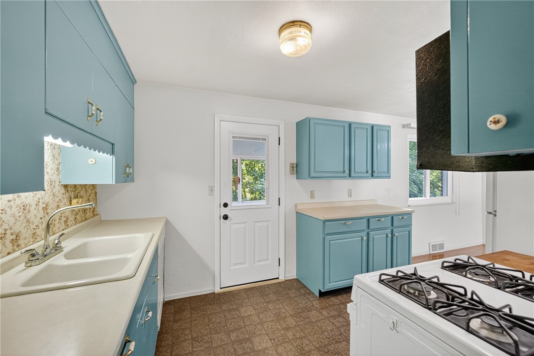 212 Burch Dr