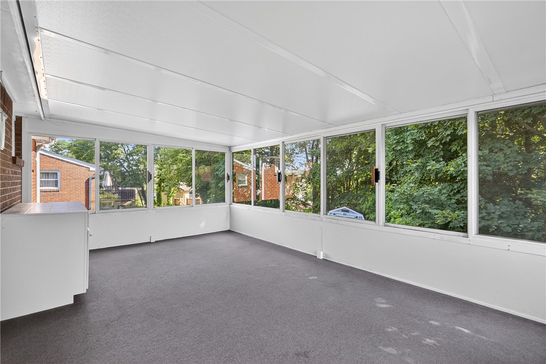 212 Burch Dr