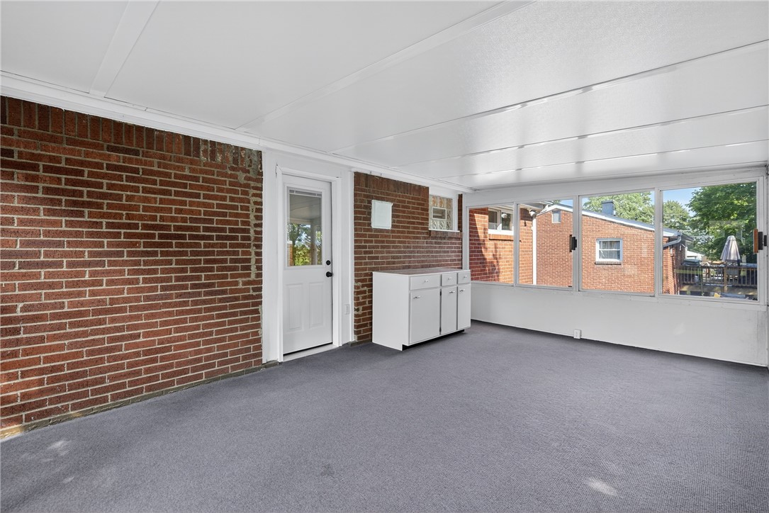 212 Burch Dr