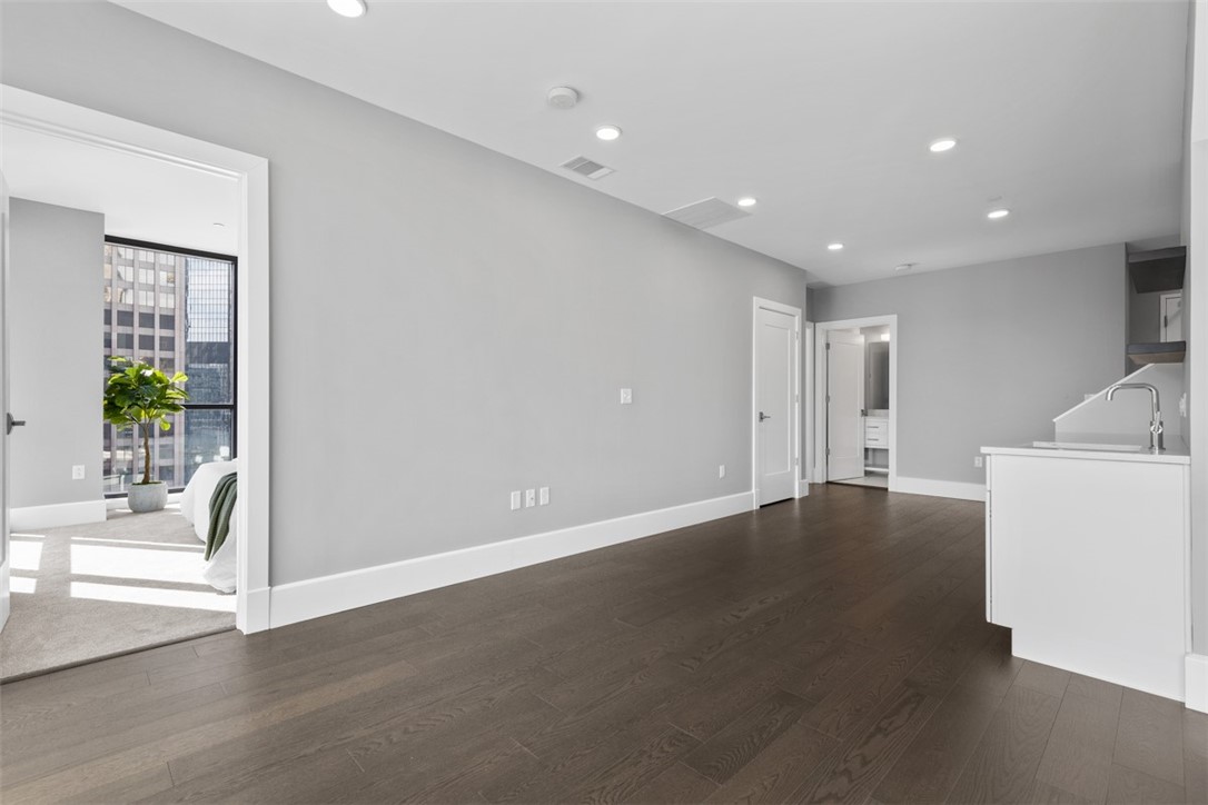 350 Oliver Ave 1301/1401