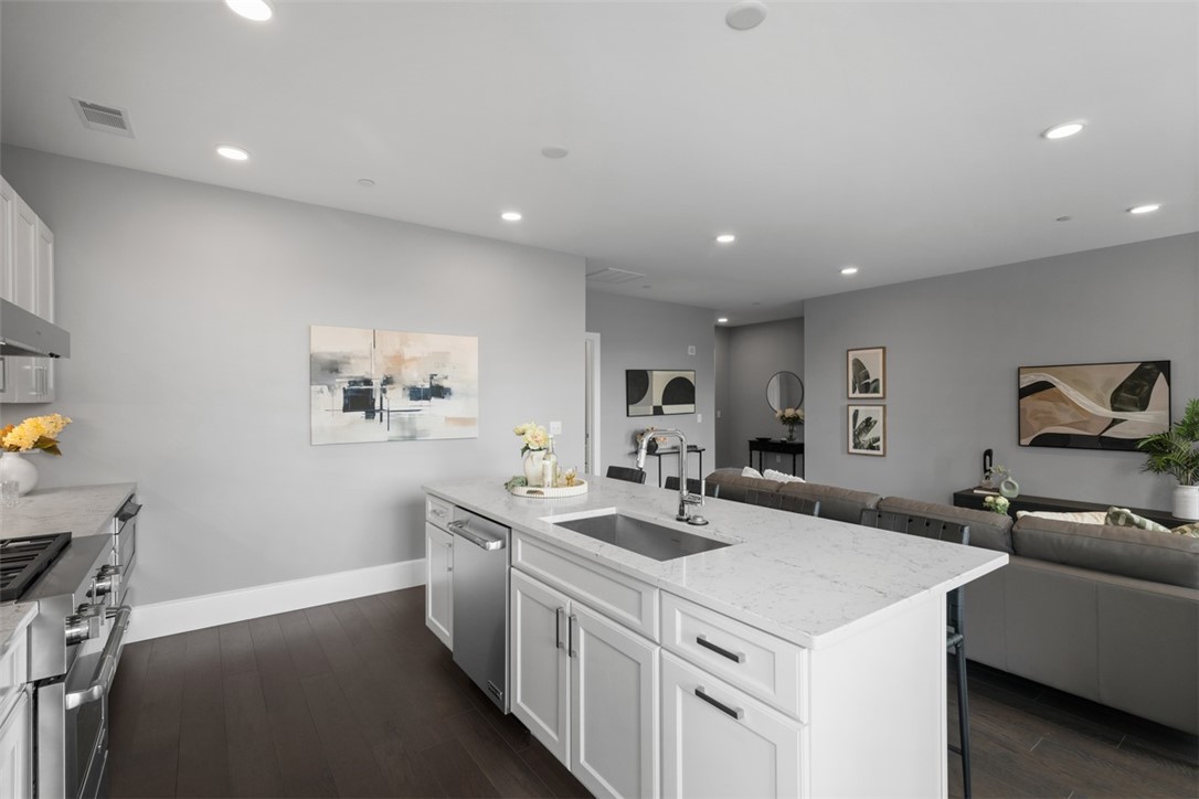 350 Oliver Ave 1301/1401