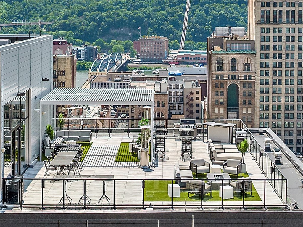 350 Oliver Ave 1301/1401