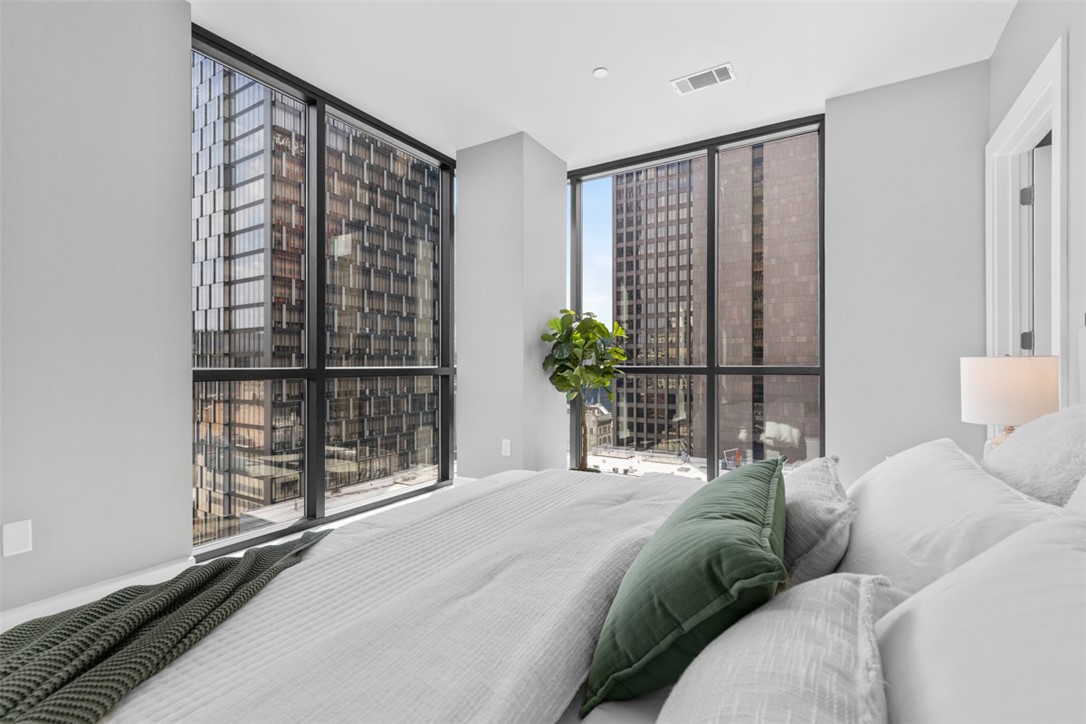 350 Oliver Ave 1301/1401