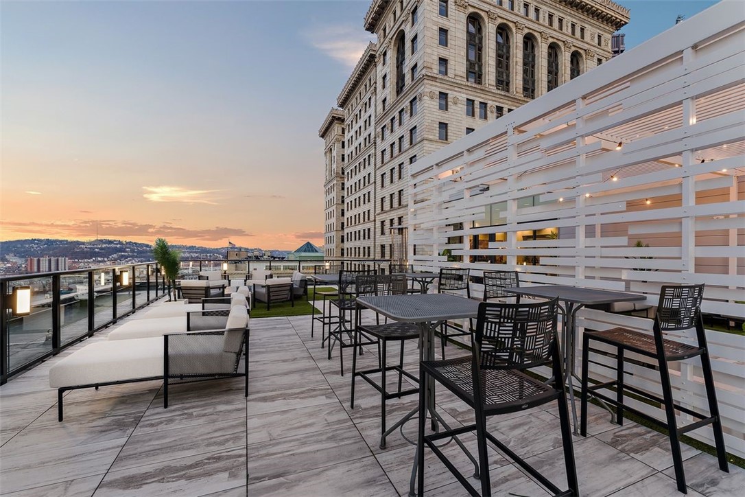 350 Oliver Ave 1301/1401