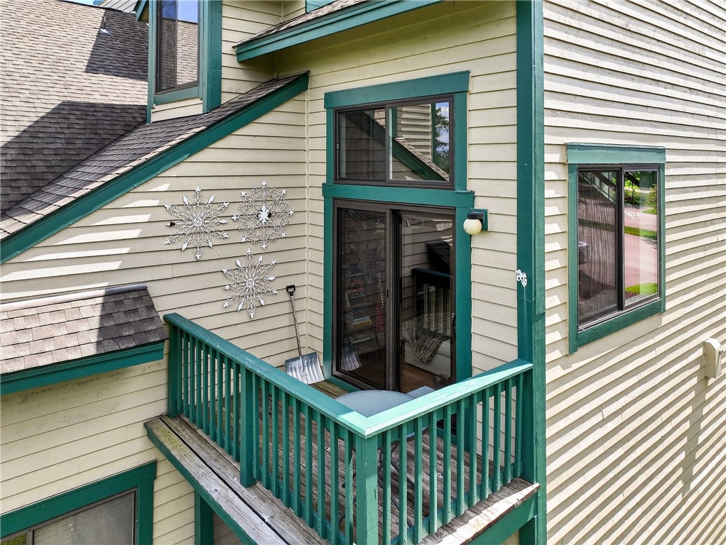 8061 Meadowridge Drive