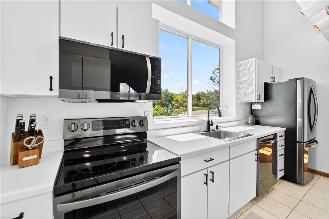 8061 Meadowridge Drive