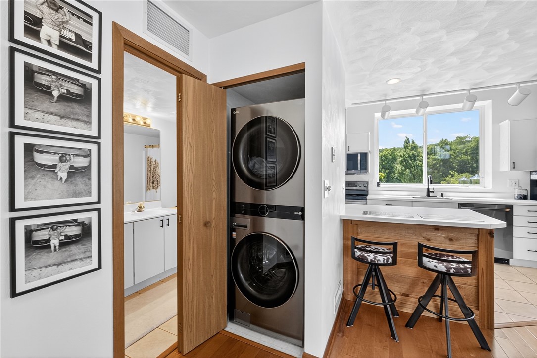 8061 Meadowridge Drive