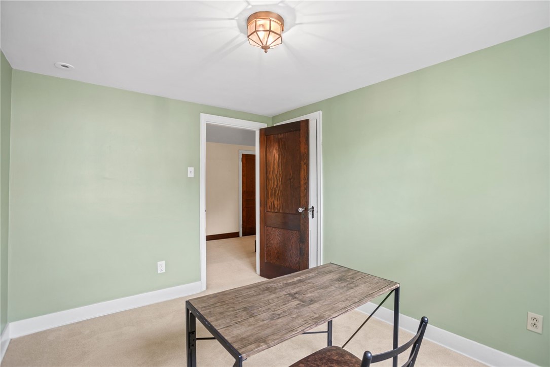 1302 Mount Royal Blvd