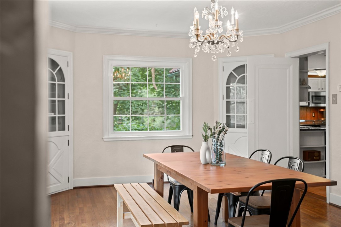 1302 Mount Royal Blvd