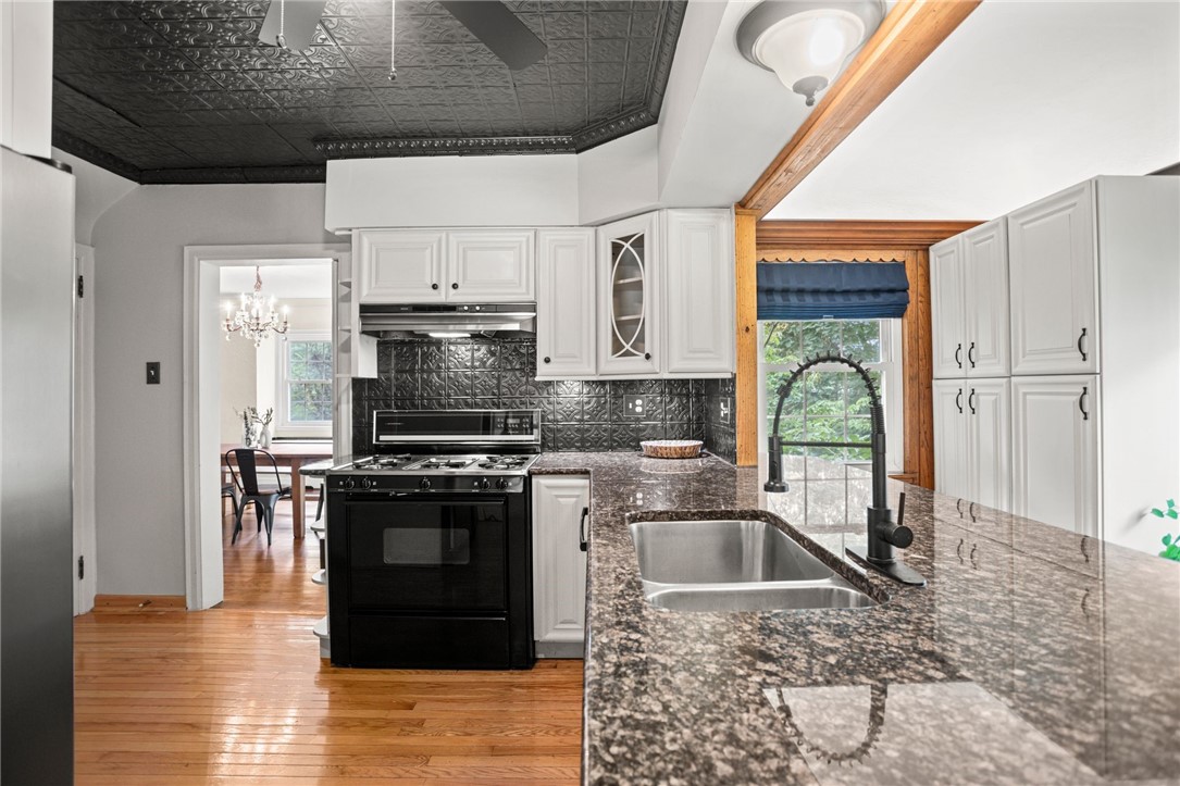 1302 Mount Royal Blvd