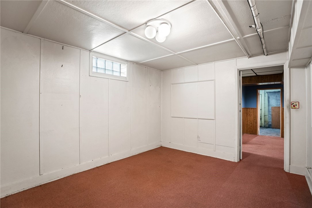 1302 Mount Royal Blvd